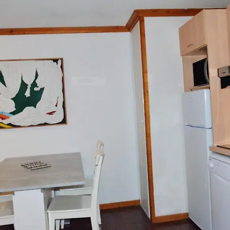 Διαμέρισμα Appartement De 2 Chambres Avec Wifi A Besse Et Saint Anastaise