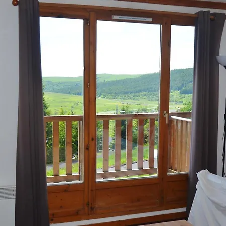 Διαμέρισμα Appartement De 2 Chambres Avec Wifi A Besse Et Saint Anastaise *